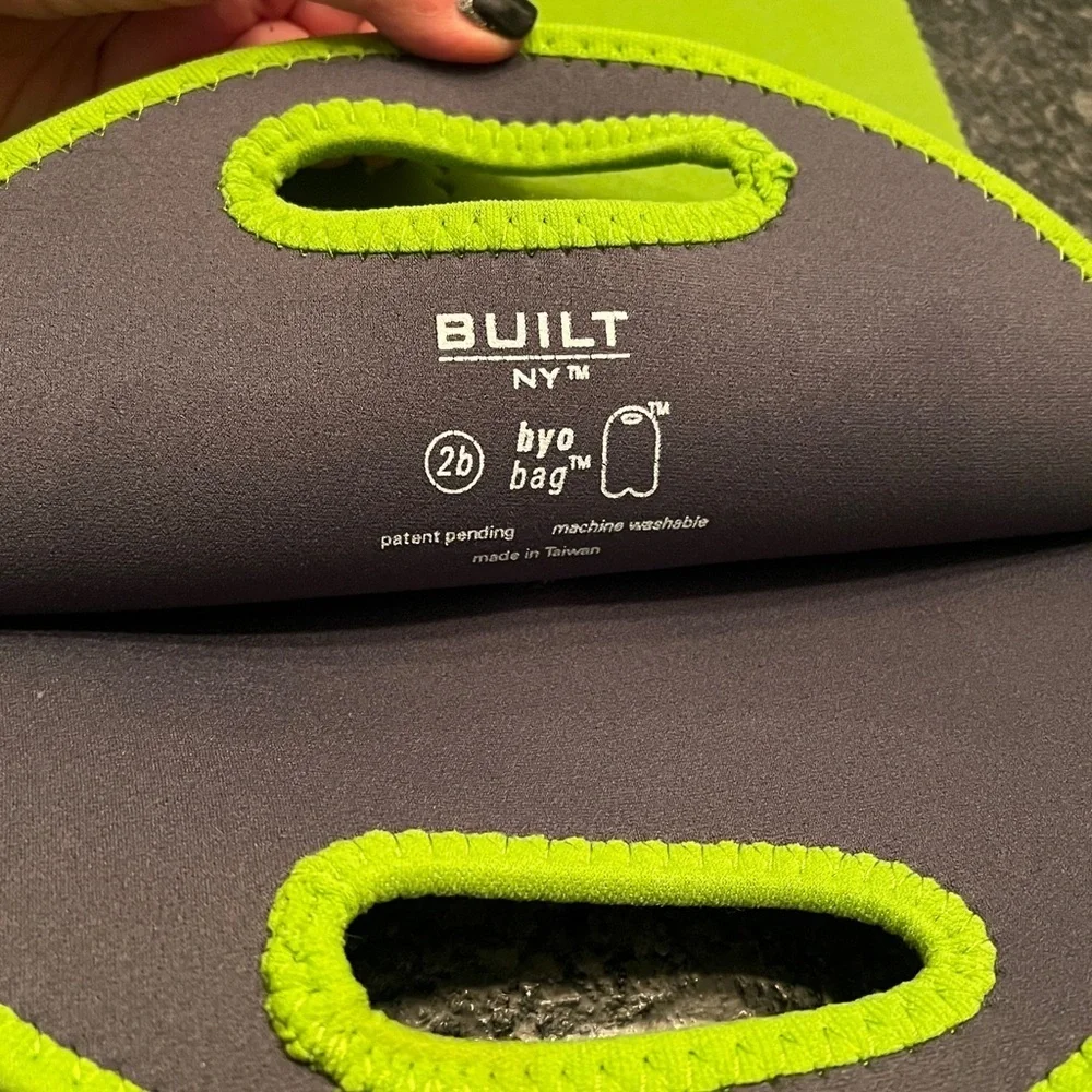 Built NY 2 Bottle BYOBag Neoprene Green Wine Liquor Bag